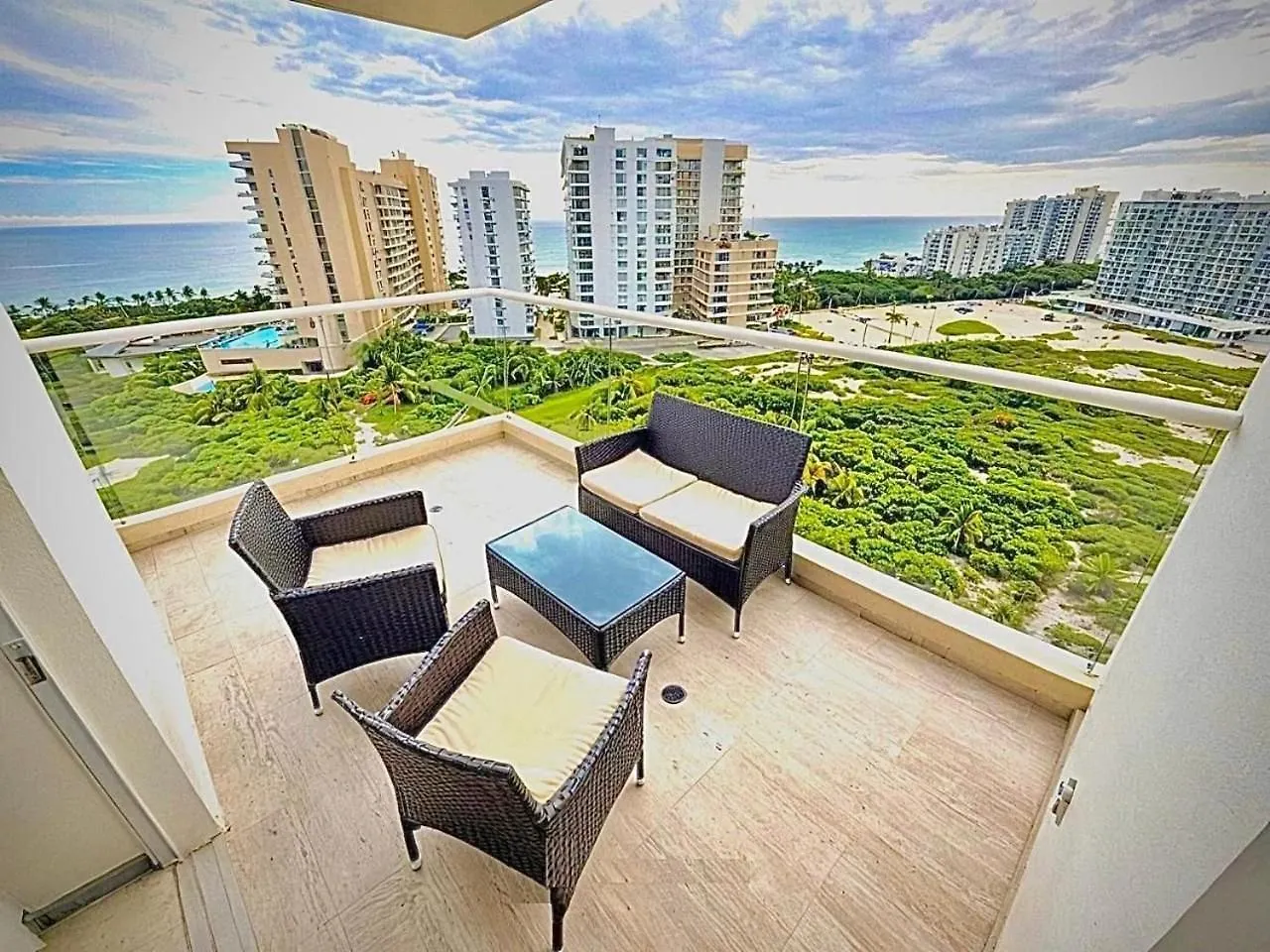 Apartamentos Ocean Club - Cerca Al Mar By Soho Santa Marta  Apartment